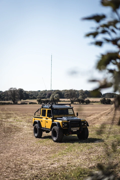 2000 Land Rover Defender 110 - Image 6 of 31