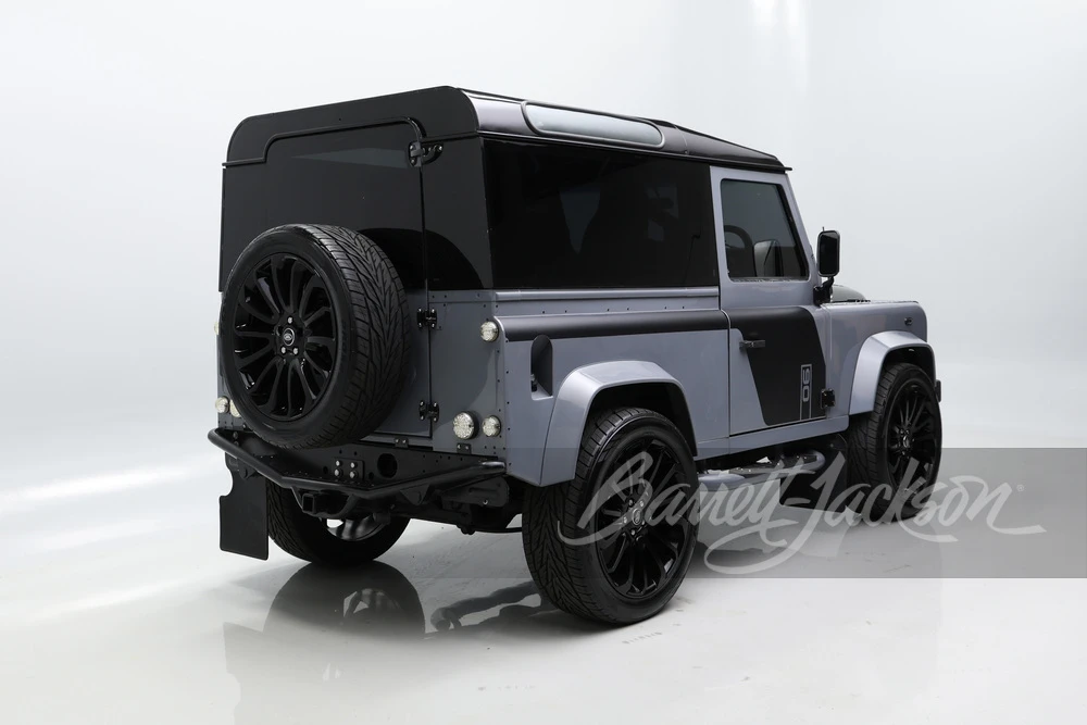 2000 Land Rover Defender 90 - Image 2 of 31