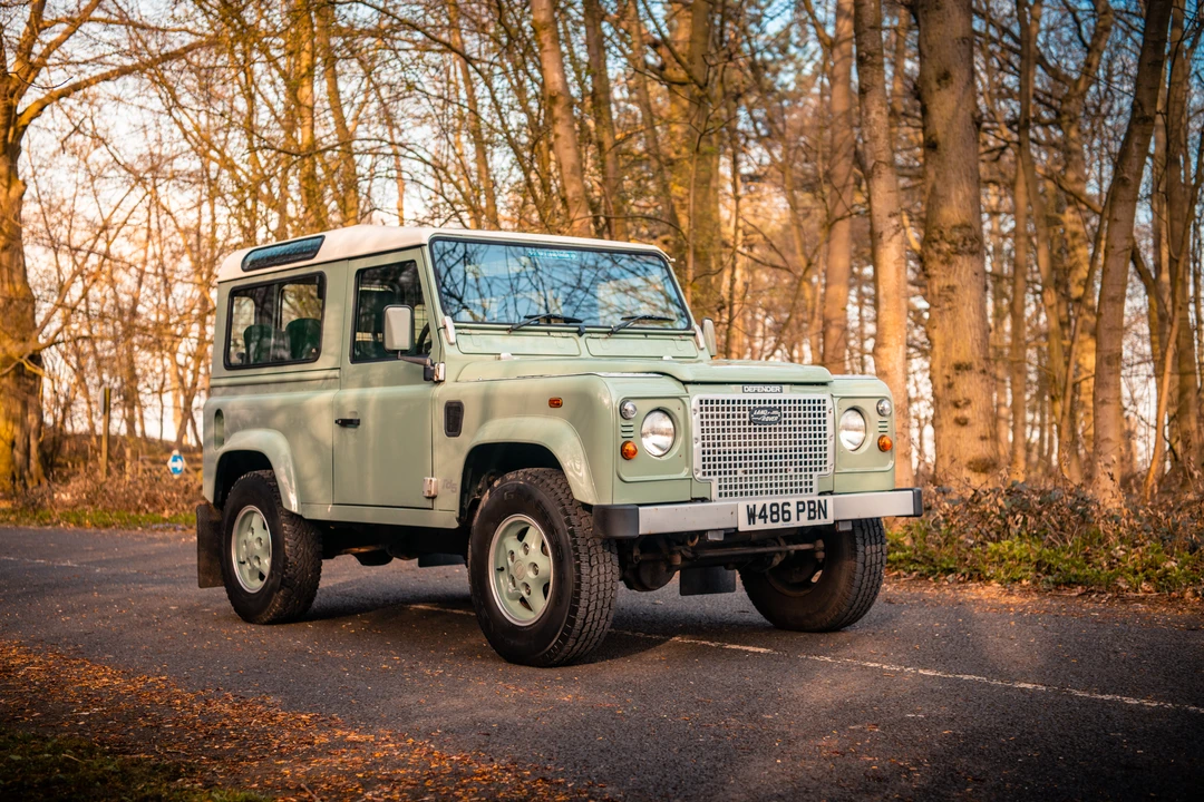 2000 Land Rover Defender 90 - Image 6 of 31