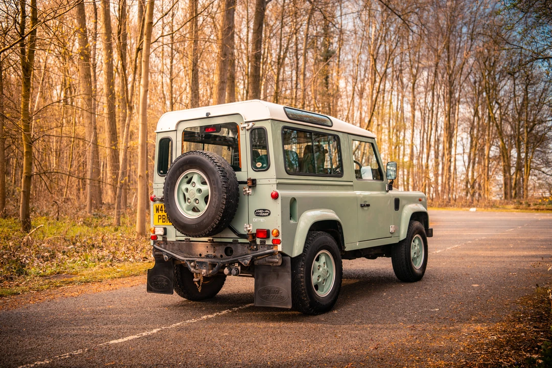 2000 Land Rover Defender 90 - Image 11 of 31