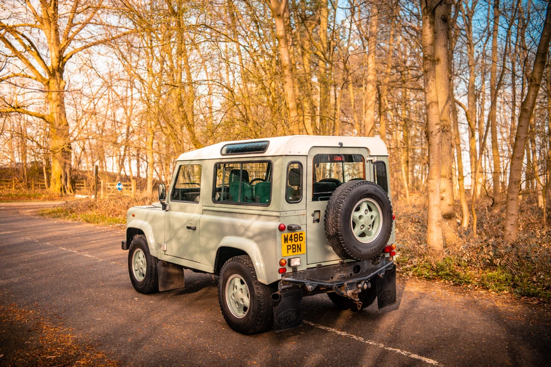 2000 Land Rover Defender 90 - Image 14 of 31