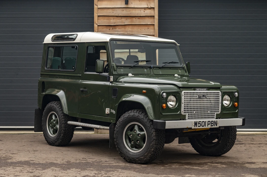2000 Land Rover Defender 90 - Image 4 of 31