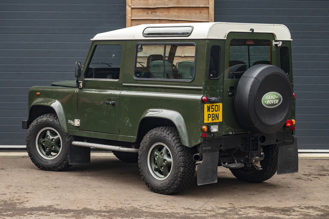 2000 Land Rover Defender 90 - Image 15 of 31