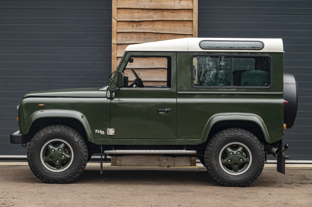2000 Land Rover Defender 90 - Image 29 of 31
