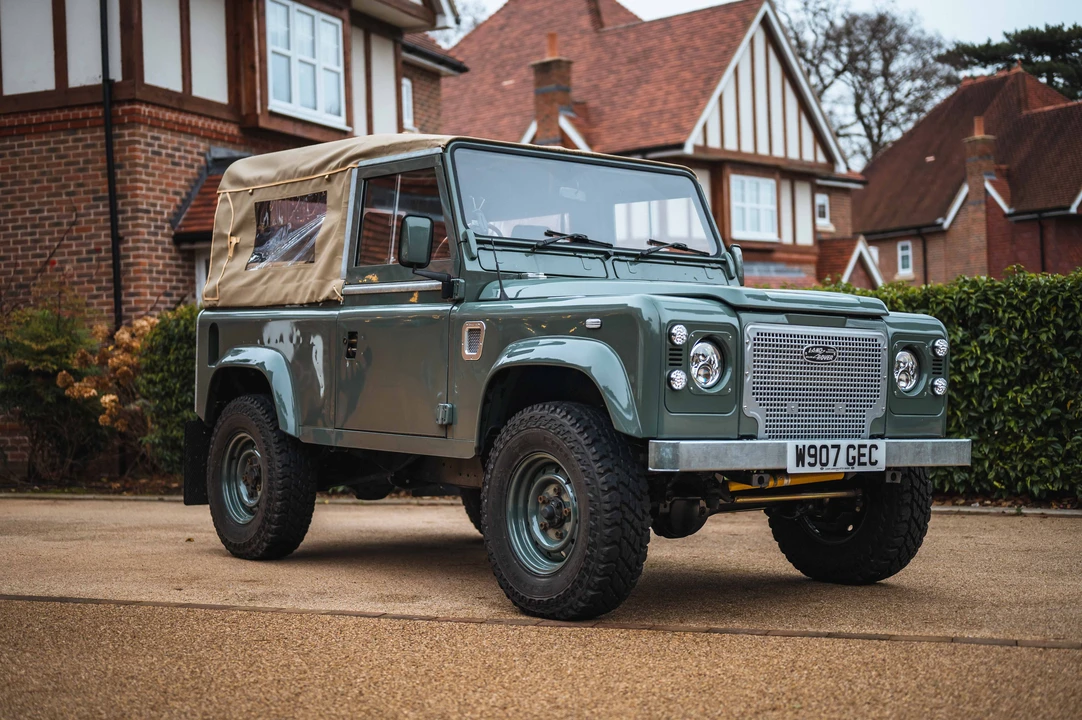 2000 Land Rover Defender 90 - Image 15 of 31