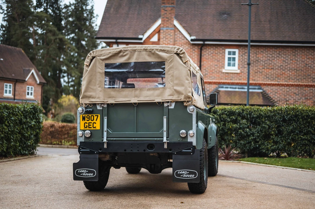 2000 Land Rover Defender 90 - Image 11 of 31