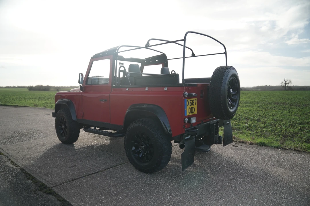 2000 Land Rover Defender 90 - Image 6 of 31