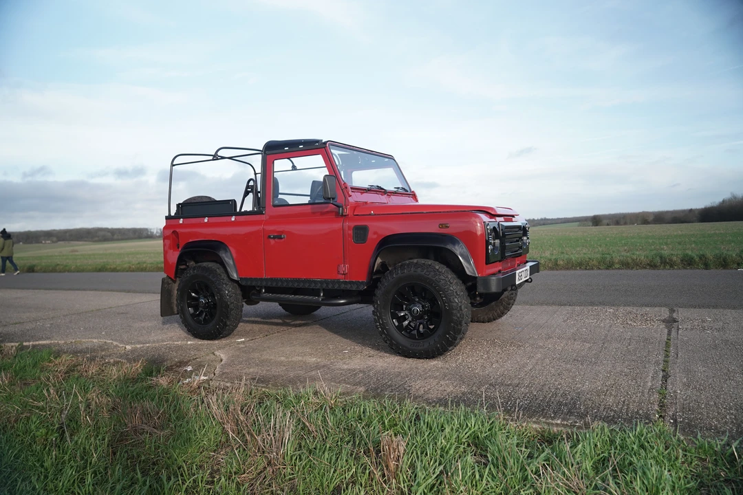 2000 Land Rover Defender 90 - Image 10 of 31