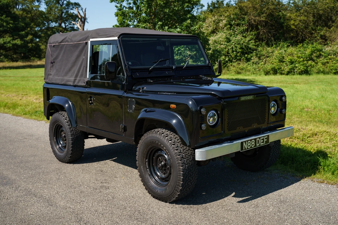 2000 Land Rover Defender 90 - Image 10 of 31