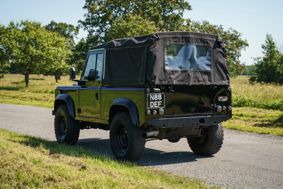 2000 Land Rover Defender 90 - Image 18 of 31