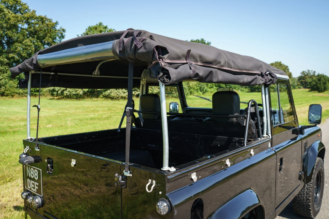 2000 Land Rover Defender 90 - Image 23 of 31