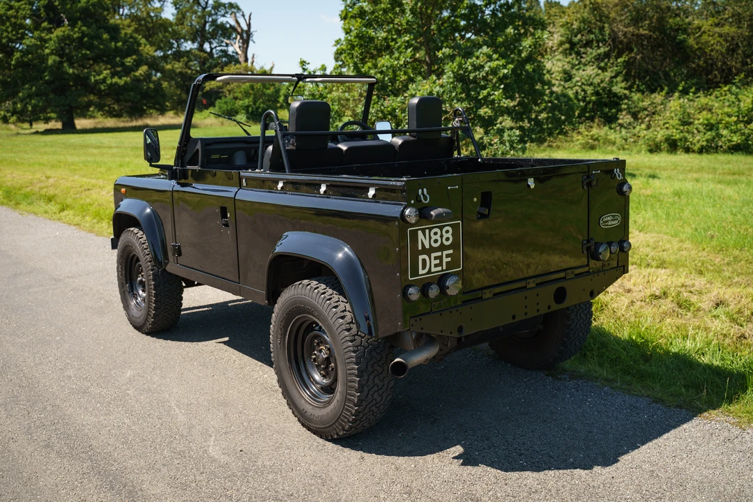 2000 Land Rover Defender 90 - Image 23 of 31