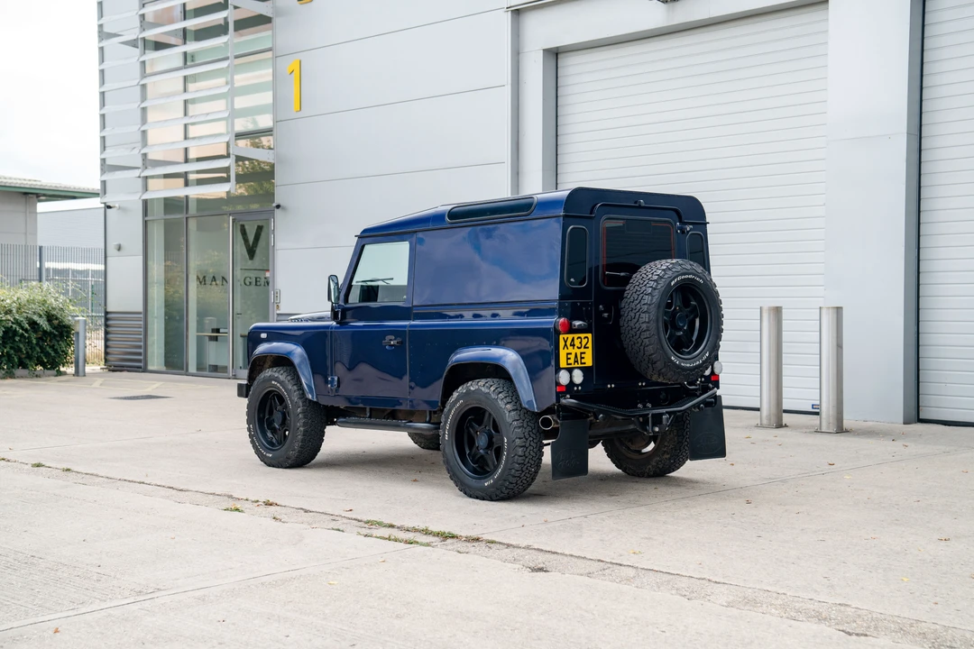 2000 Land Rover Defender 90 - Image 6 of 31