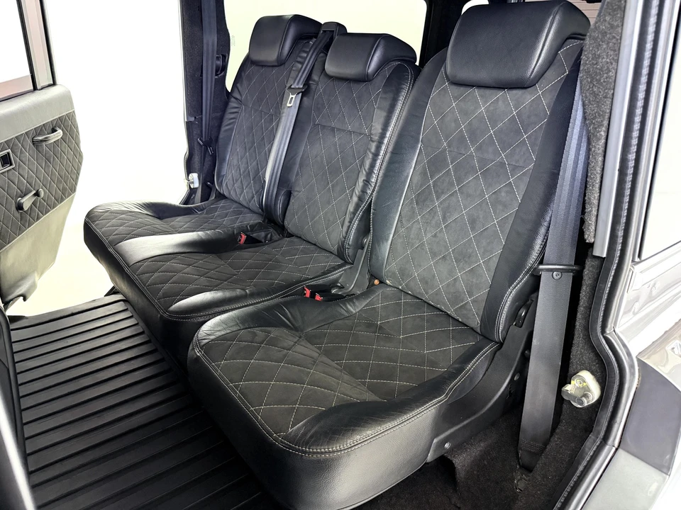 2000 Land Rover Defender 110 - Image 19 of 21