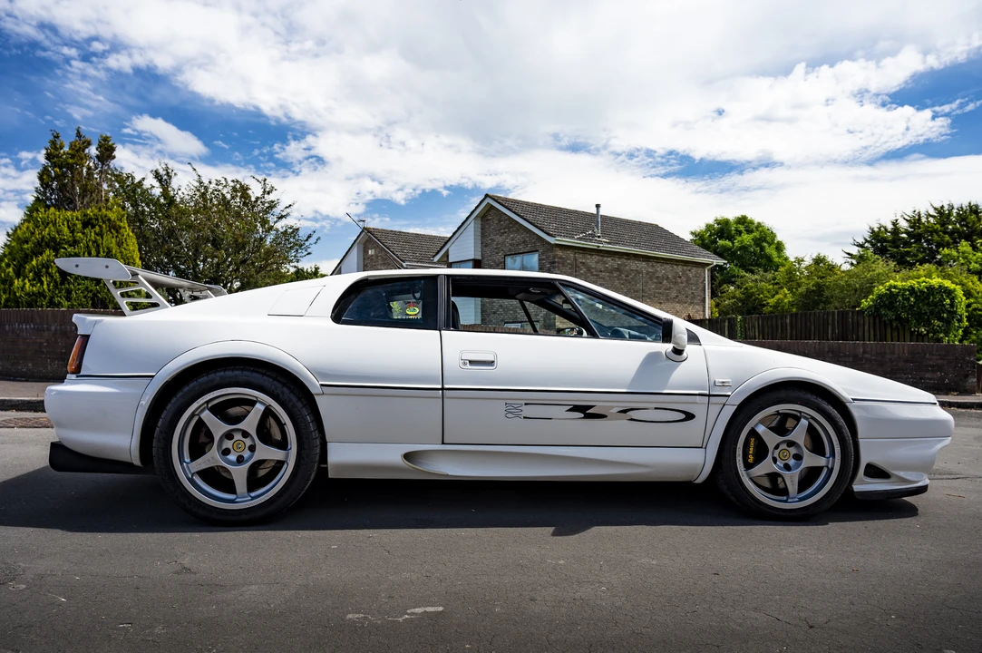 2000 Lotus Esprit Series 4 - Image 13 of 31