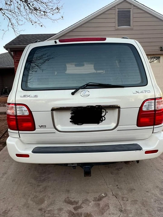 2000 Lexus LX 2nd Gen - Image 5 of 10