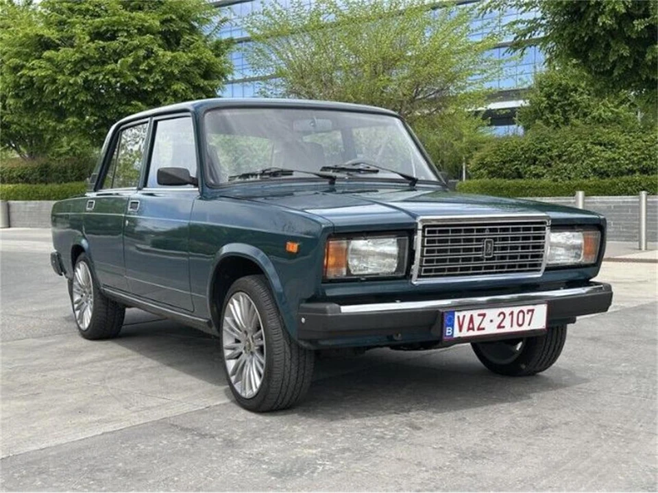2000 Lada - Image 13 of 16