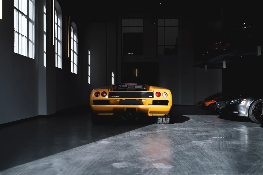 2000 Lamborghini Diablo VT - Image 23 of 31