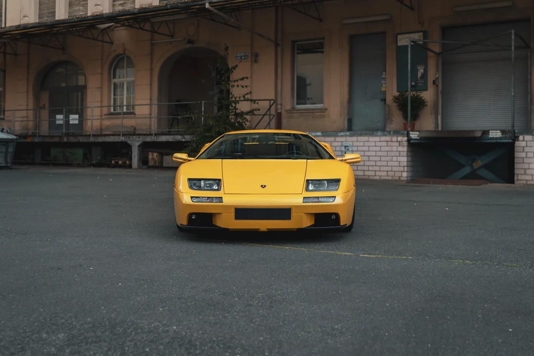 2000 Lamborghini Diablo VT - Image 2 of 31