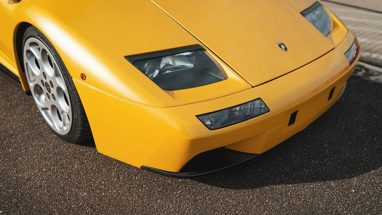 2000 Lamborghini Diablo VT - Image 23 of 31