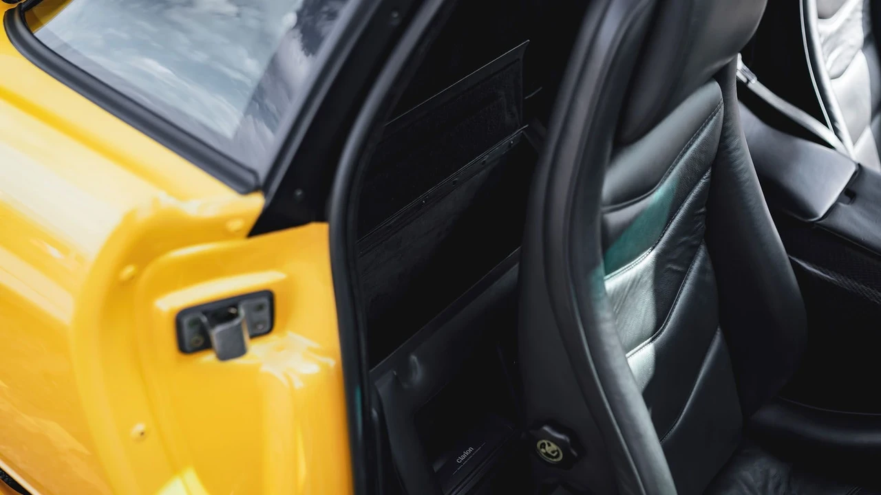 2000 Lamborghini Diablo VT - Image 14 of 31