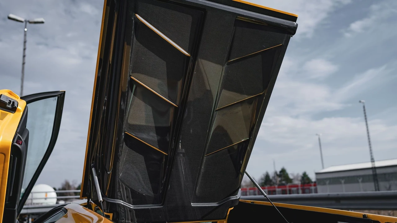 2000 Lamborghini Diablo VT - Image 15 of 31