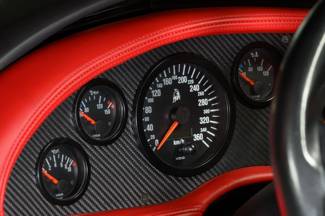 2000 Lamborghini Diablo VT - Image 23 of 31