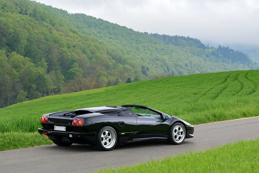 2000 Lamborghini Diablo VT - Image 10 of 31