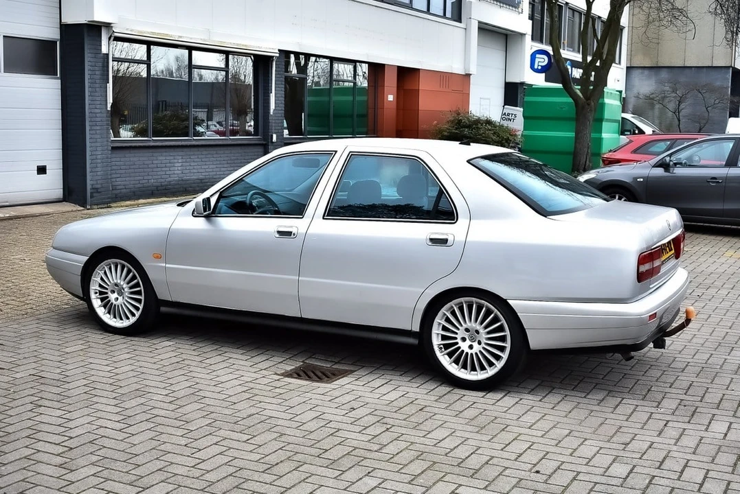 2000 Lancia - Image 18 of 30