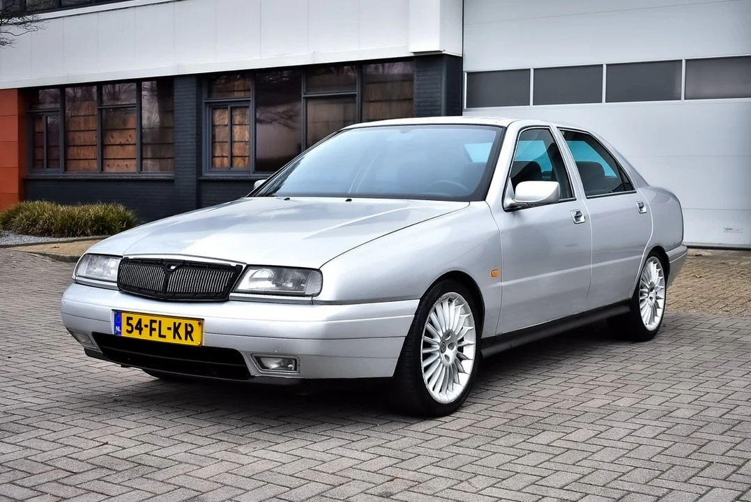 2000 Lancia - Image 3 of 30