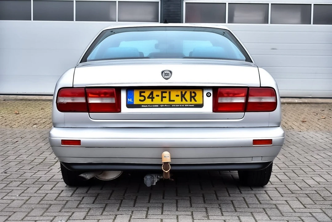 2000 Lancia - Image 11 of 30