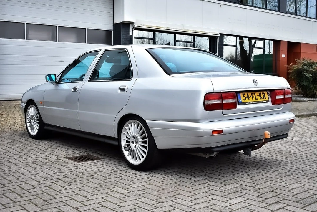 2000 Lancia - Image 17 of 30