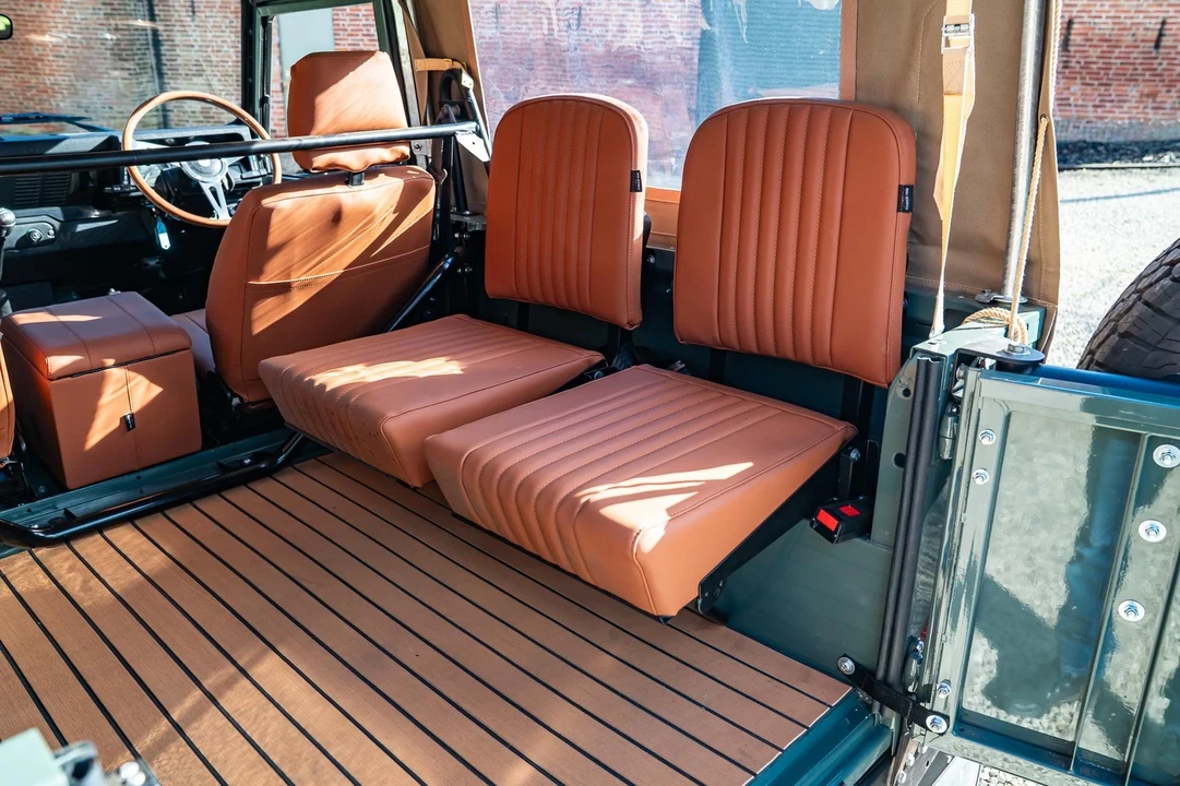2000 Land Rover Defender 90 - Image 13 of 21