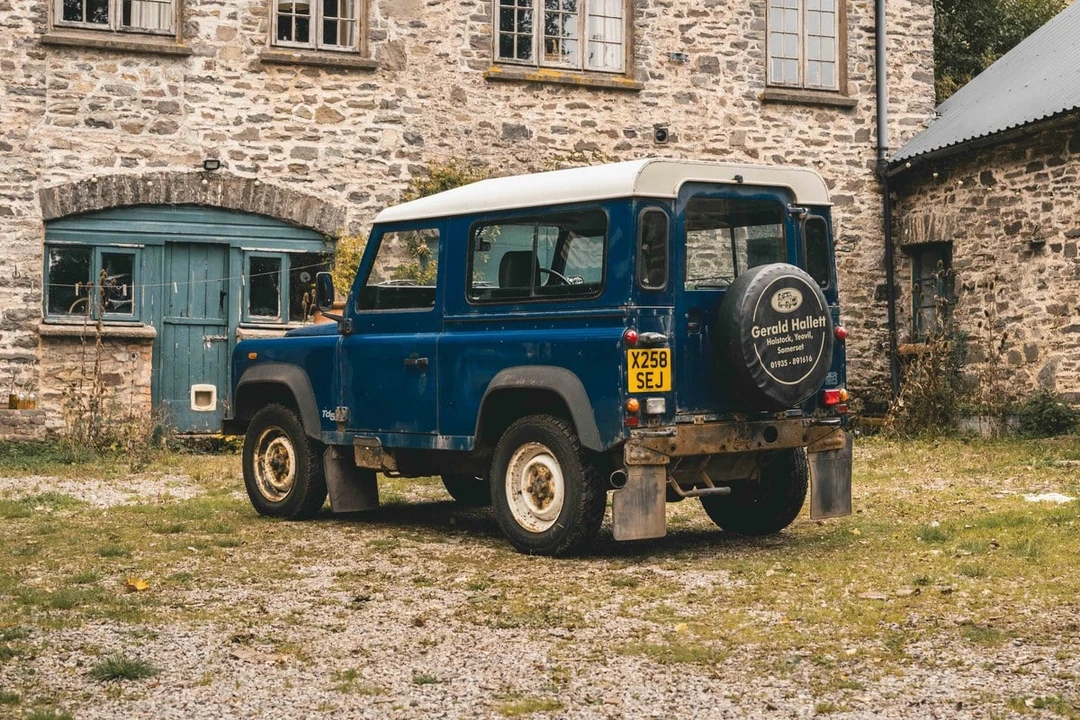 2000 Land Rover Defender - Image 23 of 30
