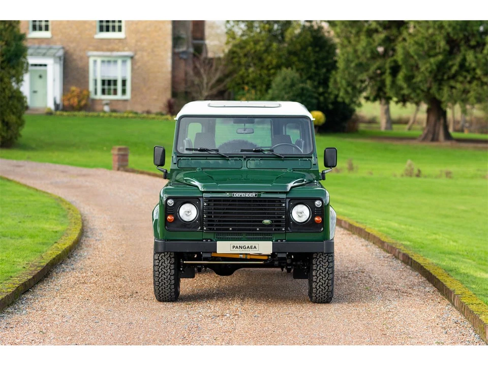 2000 Land Rover Defender - Image 3 of 31