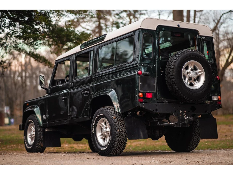 2000 Land Rover Defender - Image 2 of 31