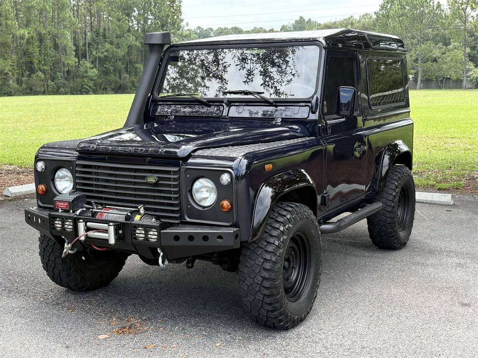 2000 Land Rover Defender - Image 3 of 27
