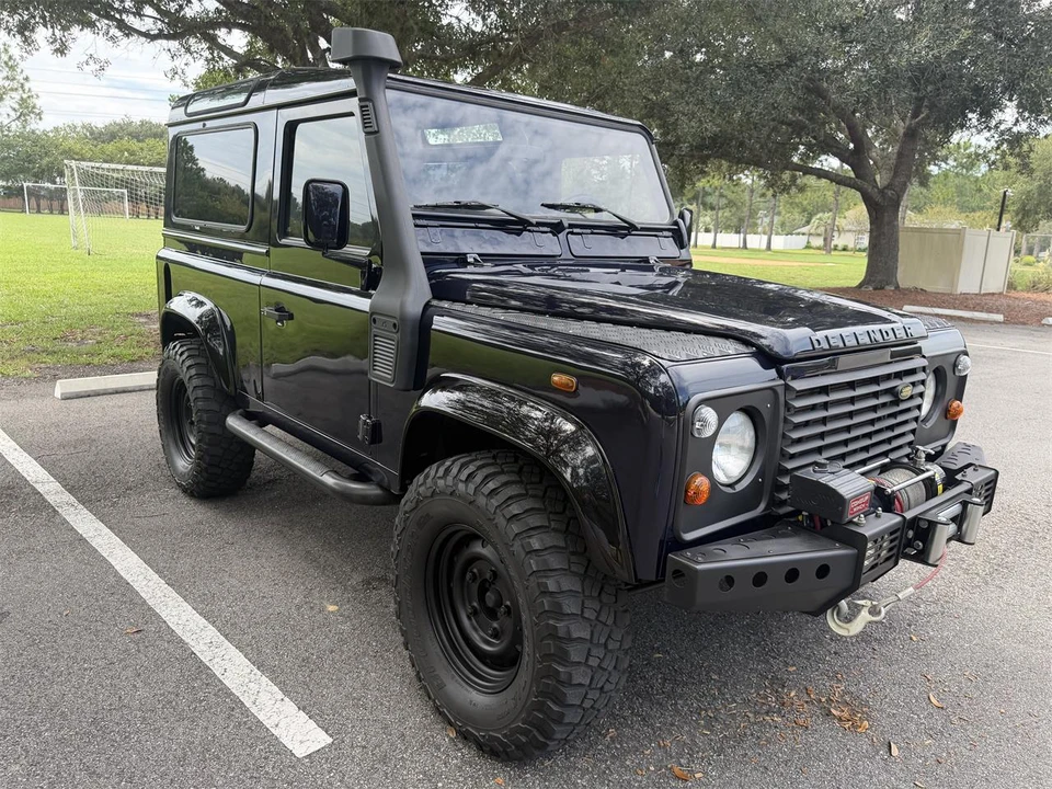 2000 Land Rover Defender - Image 2 of 27
