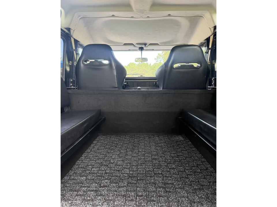 2000 Land Rover Defender - Image 16 of 27