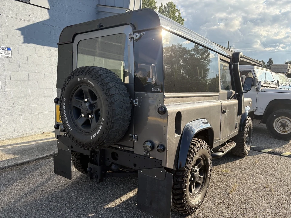 2000 Land Rover Defender - Image 6 of 30