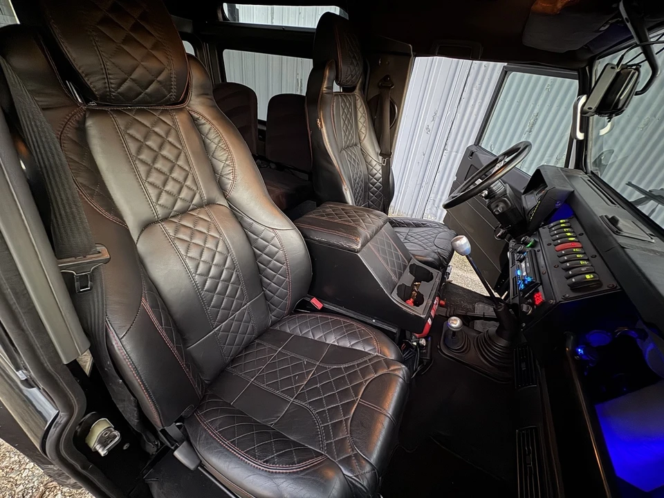 2000 Land Rover Defender - Image 24 of 29