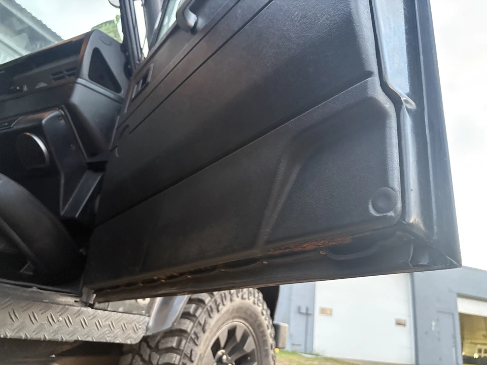 2000 Land Rover Defender - Image 10 of 29