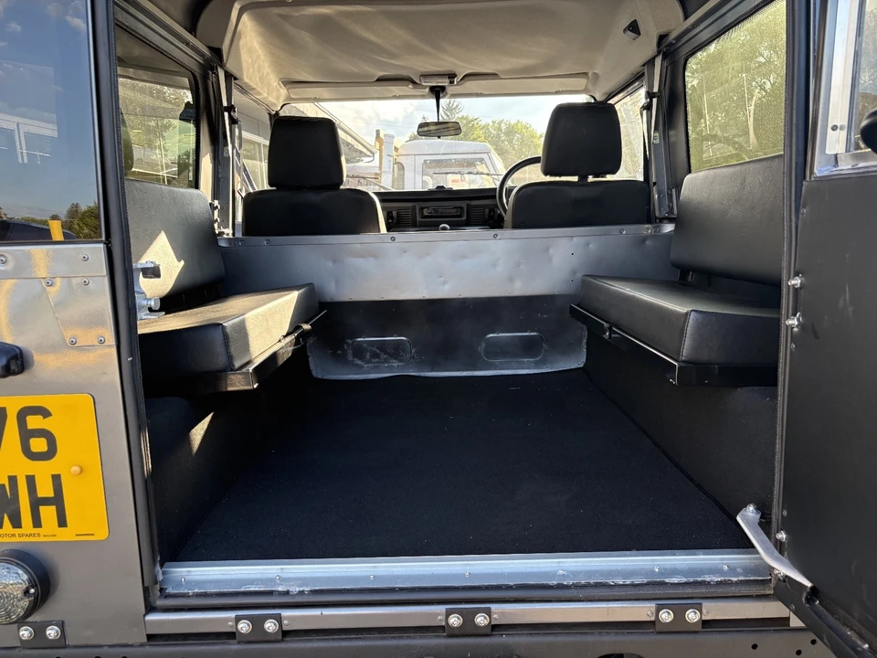 2000 Land Rover Defender - Image 23 of 30