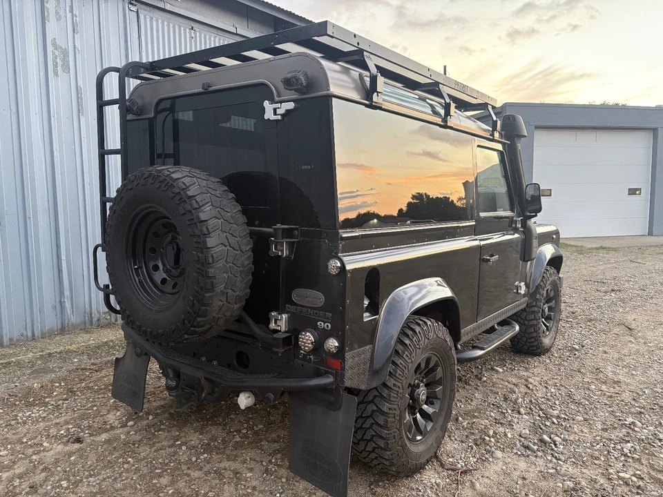 2000 Land Rover Defender - Image 9 of 29