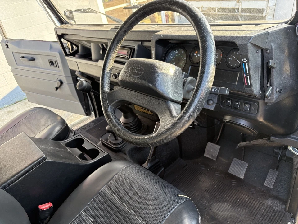 2000 Land Rover Defender - Image 20 of 30