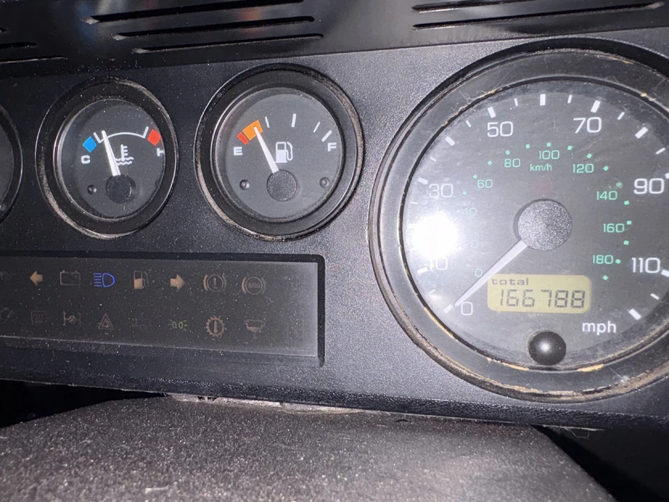 2000 Land Rover Defender - Image 19 of 29