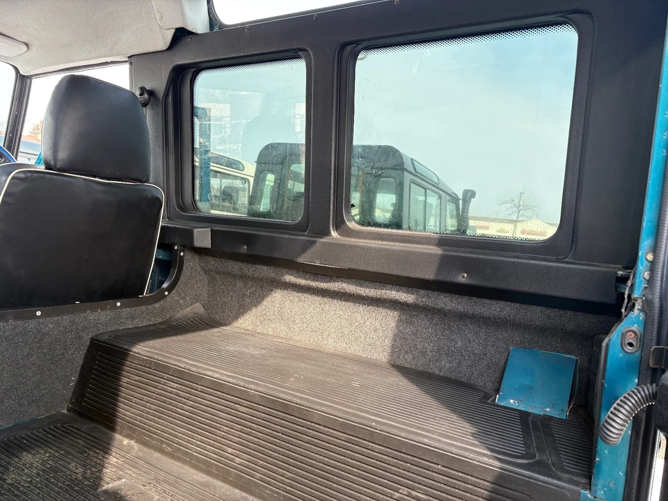 2000 Land Rover Defender - Image 22 of 31