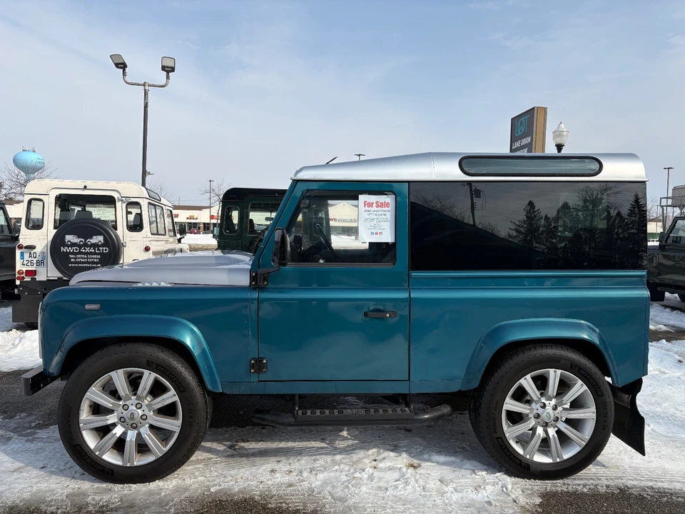 2000 Land Rover Defender - Image 2 of 31