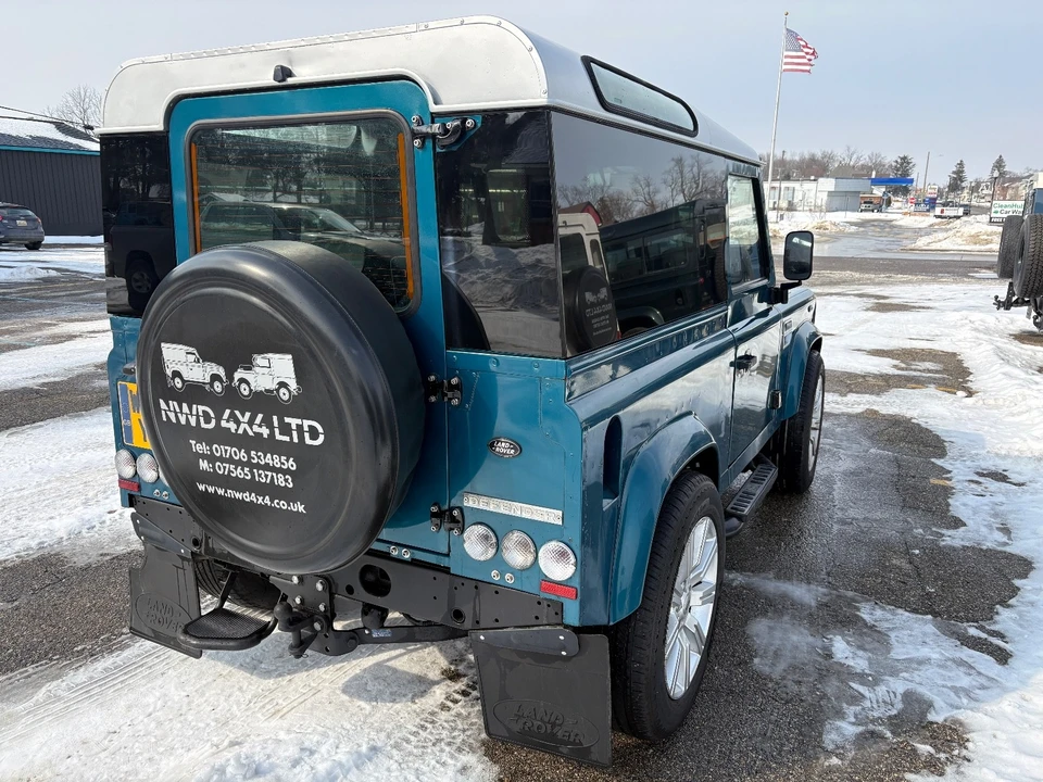 2000 Land Rover Defender 90 - Image 5 of 21