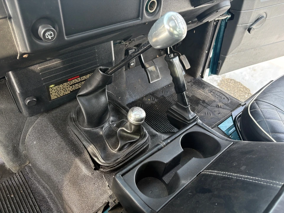 2000 Land Rover Defender 90 - Image 18 of 21